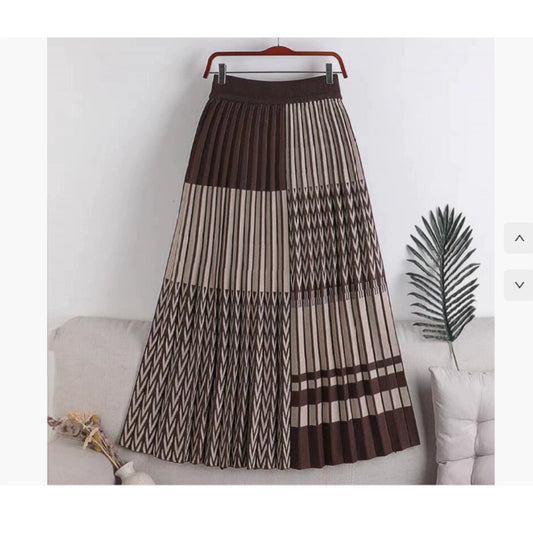 Plaid Pleated Knit Midi Skirt