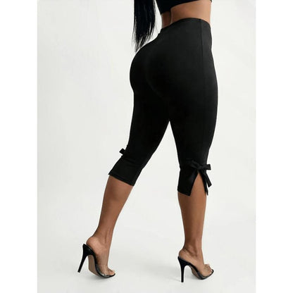 Minimalist Solid Capri Pants